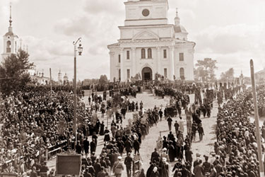 Торжества у Воскресенского собора: вторая канонизация св. блгв. и прп. кн. Анны Кашинской 25 июня 1909 г.